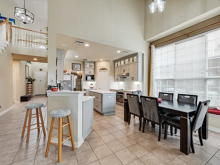 4205 Tiffany Dr — Photo 8