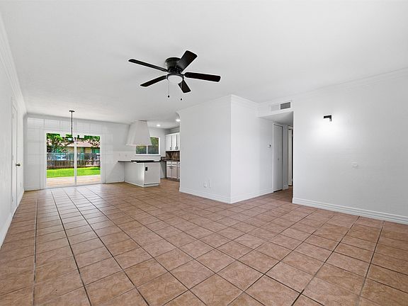5th image of 3816 Bee Tree Ln