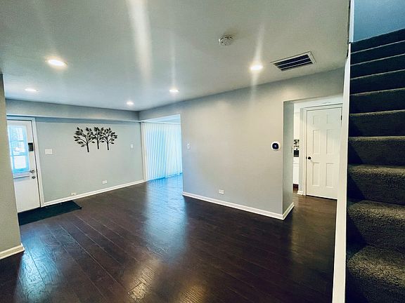 2nd image of 613 Academy Ct