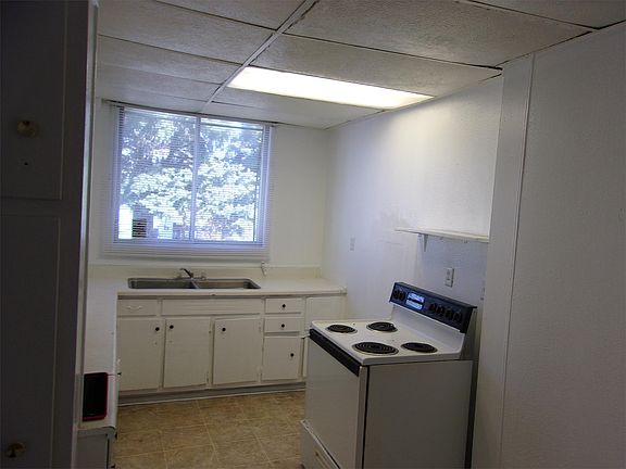4th image of 633 Raymer Blvd