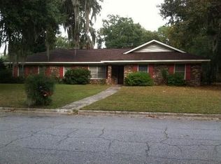702 Woodridge Dr, Savannah, GA 31410
