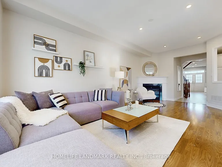 13 Woodway Ln — Photo 15