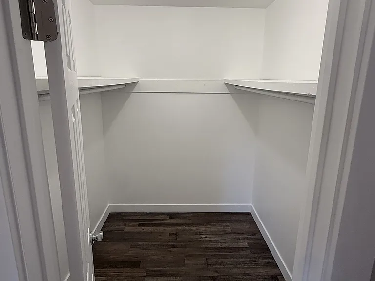 1225 Bunting Ave — Photo 10