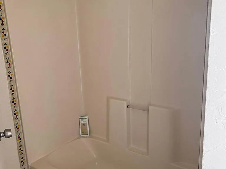 204 E Palmdale St — Photo 10