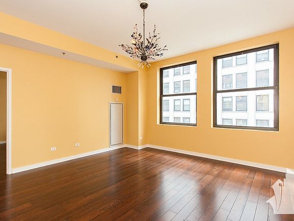 5th image of 5 N Wabash Ave #878401