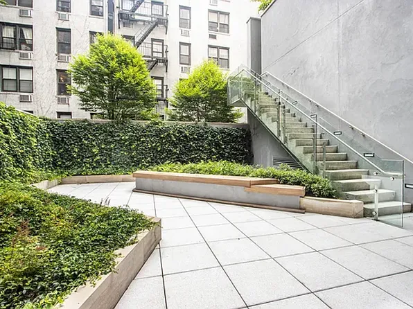 180 6th Avenue image 25 of 28