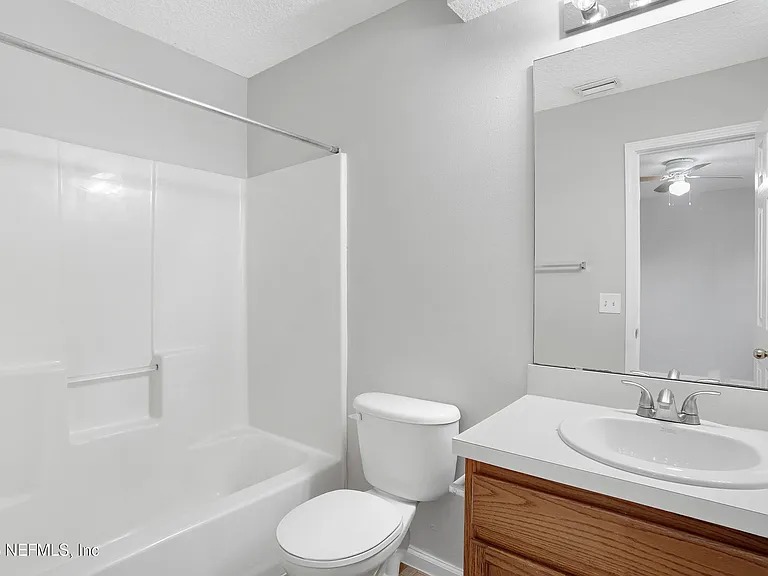 624 Southbranch Dr — Photo 13