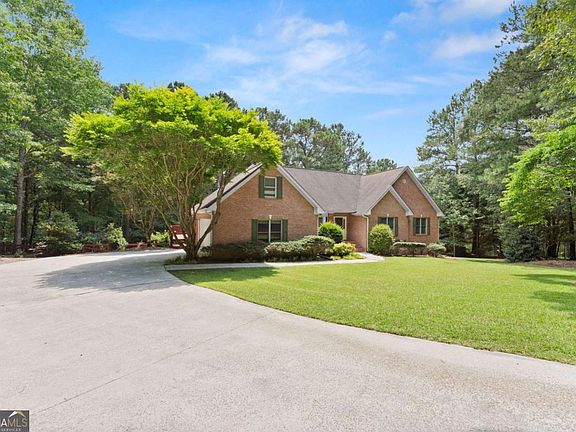 5th image of 2405 Brooks Rd