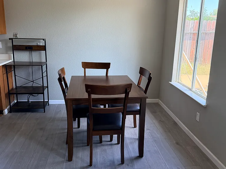3841 Sparrowood Way — Photo 6
