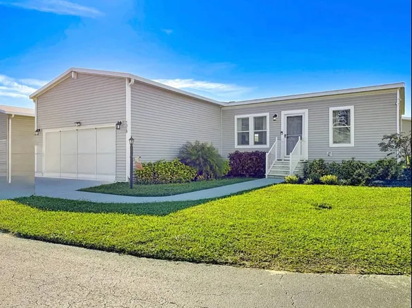 7310 Flowering Tree Cir, Groveland, FL 34736