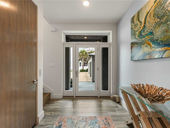 4th image of 8149 Beach Break Drive