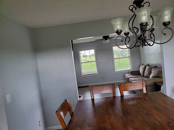 5th image of 29 Roselawn Dr