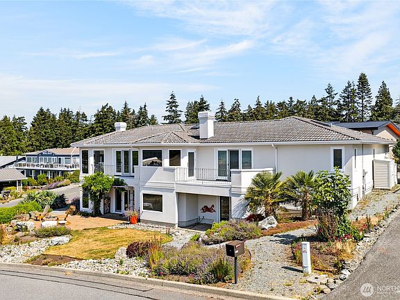 2nd image of 4807 Glasgow Way