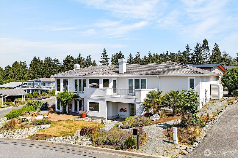 2nd image of 4807 Glasgow Way