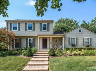 438 Hill Ave, Glen Ellyn, IL 60137