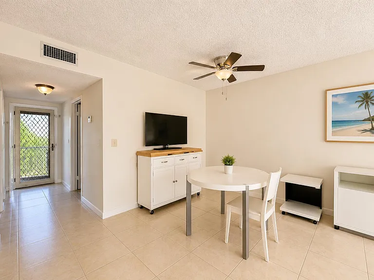 6700 Royal Palm Blvd #210D — Photo 4