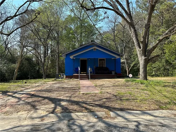 1900 Burnett Ave, Fayetteville, NC 28306