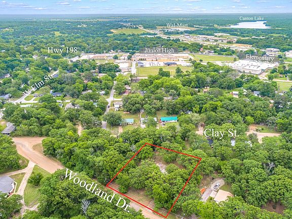 4th image of 1106 Woodland Dr