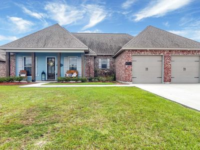 8123 Caden Ln, Iowa, LA, 70647