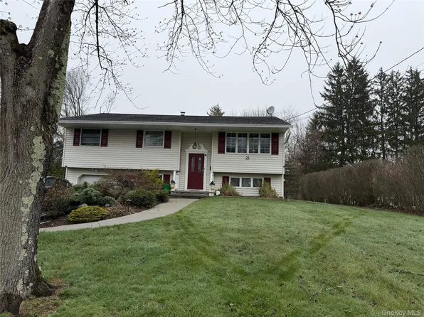 21 Kreuz Drive, West Nyack, NY 10994