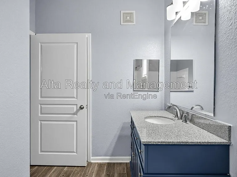 8290 Gate Pkwy #601 — Photo 45
