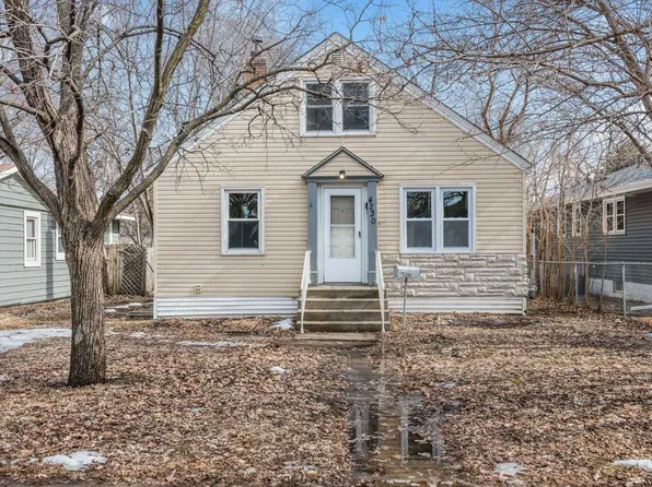 4230 Zane Ave N, Crystal, MN 55422