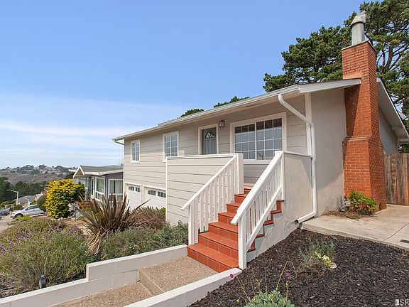 2nd image of 3900 Coronado Way