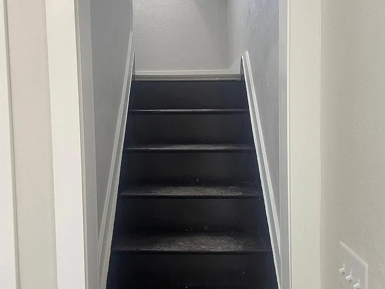 918 Elm St — Photo 19