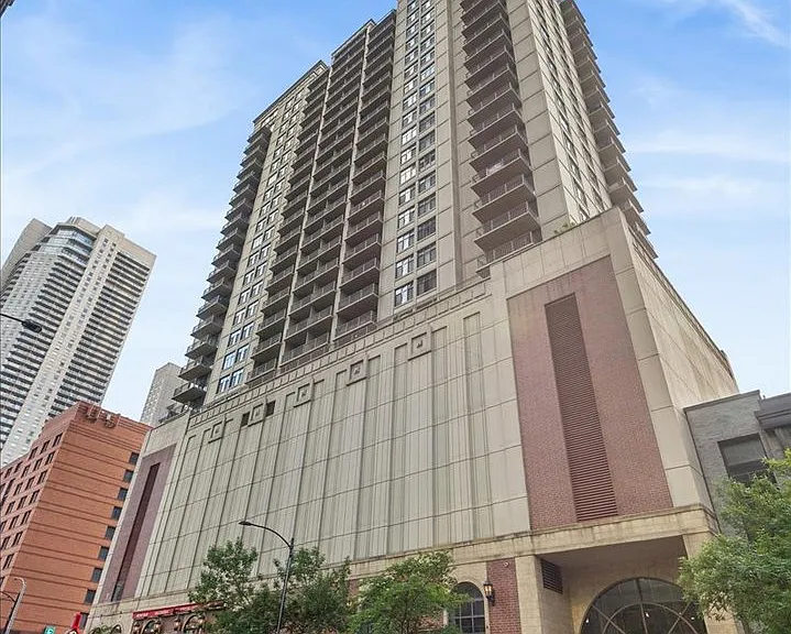 630 N State St #2001 — Photo 1
