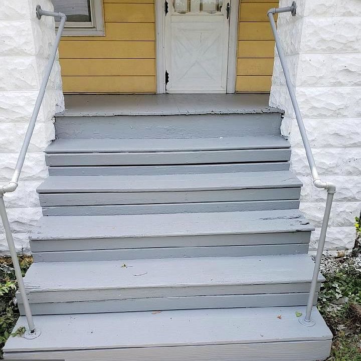 2nd image of 33 Madison St NE