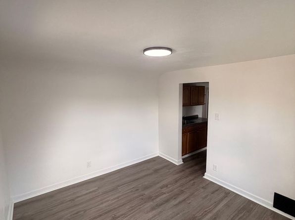 328 Murray Ave