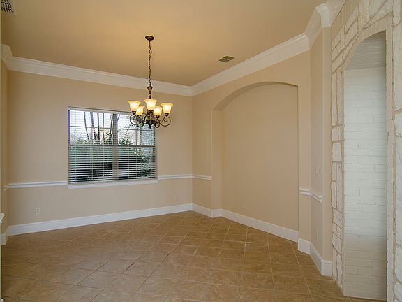 4th image of 7801 Fairwest Ct