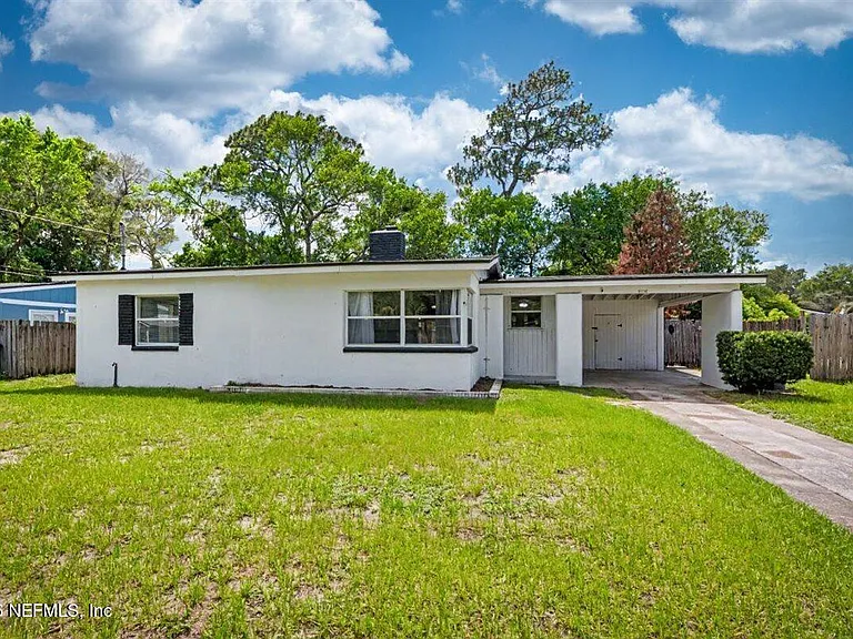 6216 Suwanee Rd — Photo 1