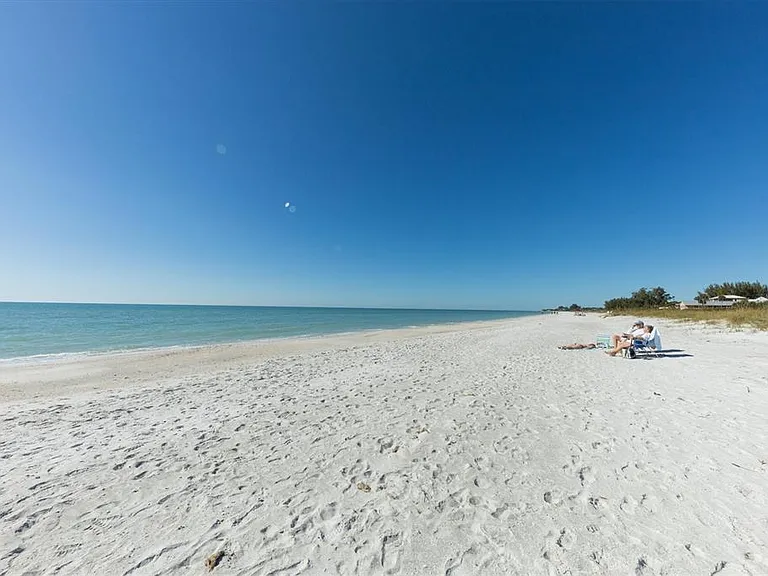 5757 Gulf Of Mexico Dr #305 — Photo 38