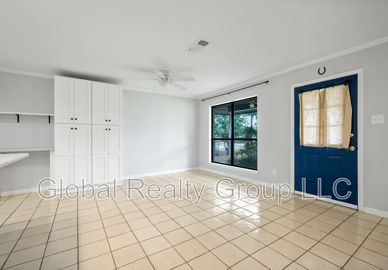 940 Hayselton Ave — Photo 14