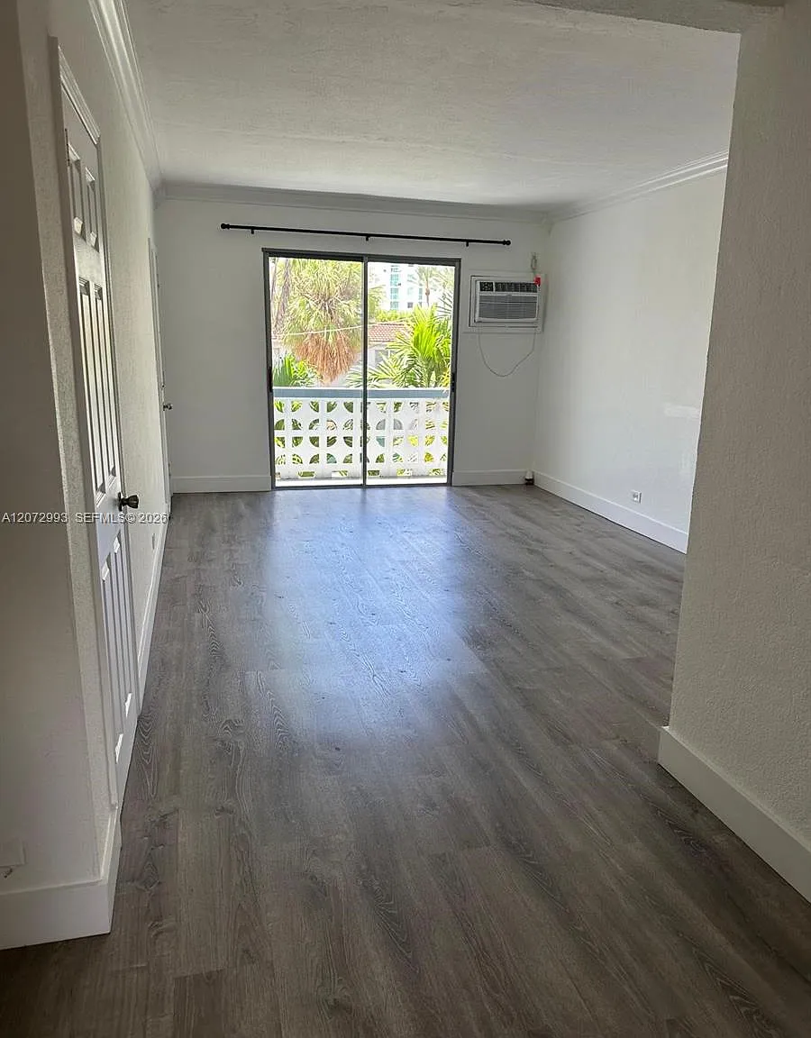 Amd Pl Of 2nd Ocean Front — Photo 2