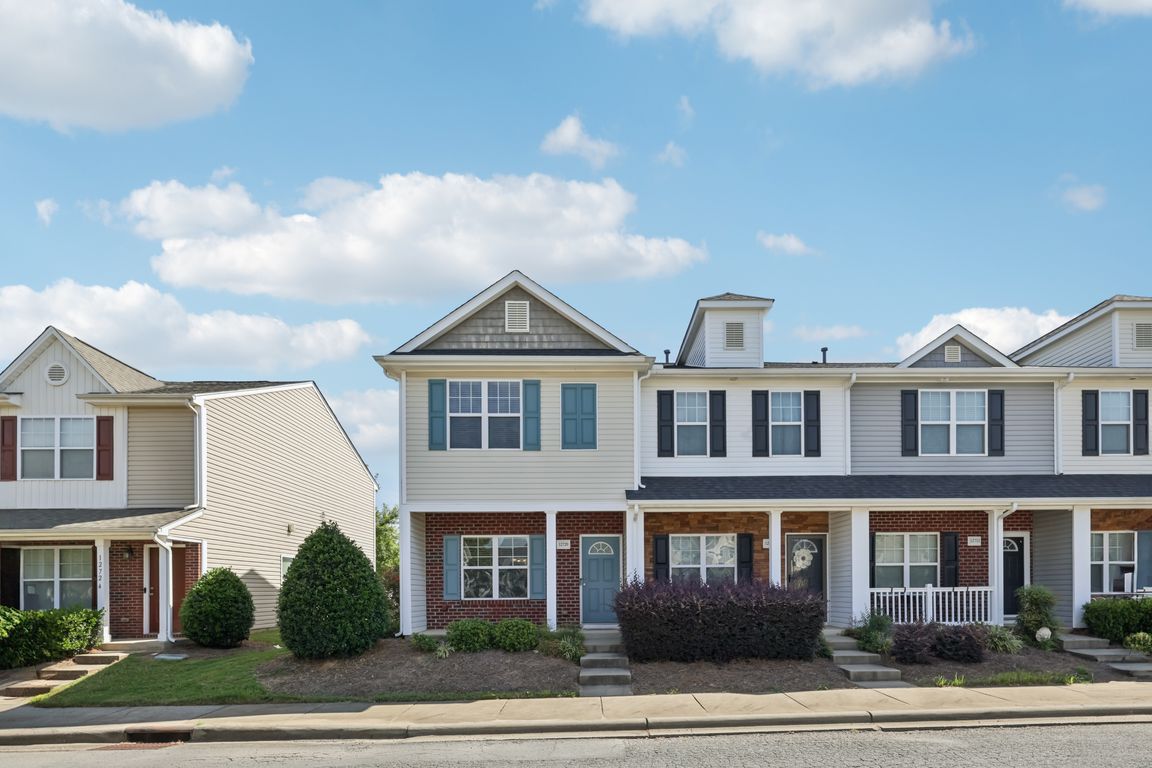 Livengood Ln-S0309-001.jpg