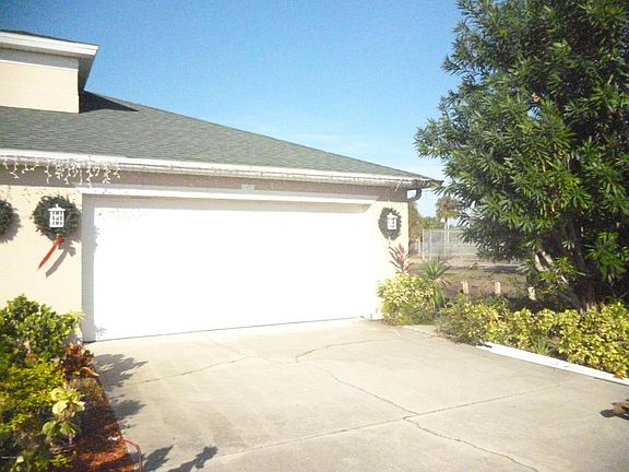 3rd image of 408 McGuire Blvd