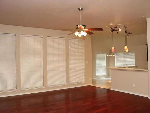 5th image of 6207 Parkside Dr