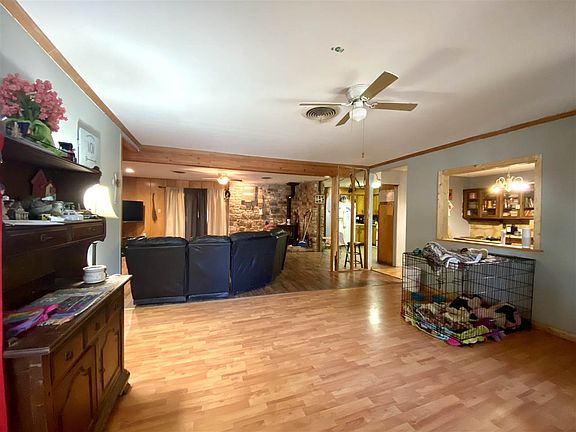 2nd image of 2505 Circle Dr