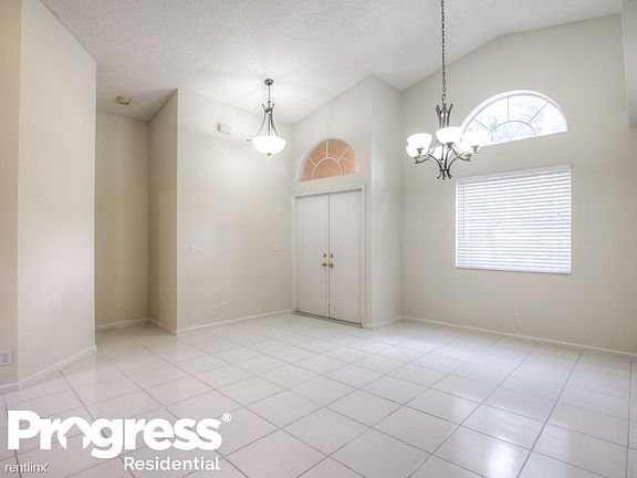 02-DiningRoom-lg