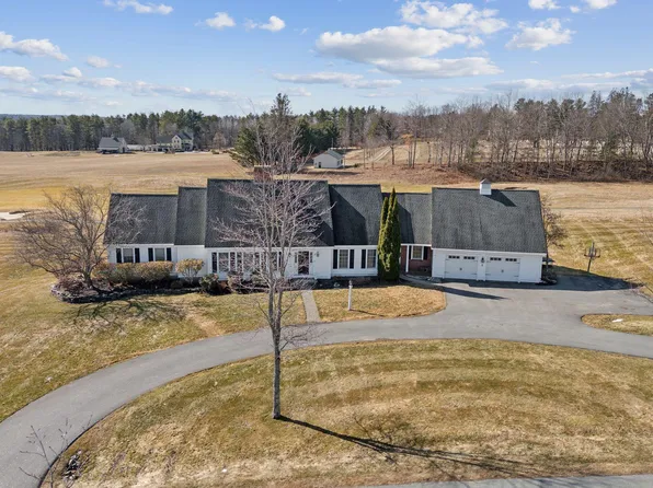 2 Muirfield Road, Falmouth, ME 04105