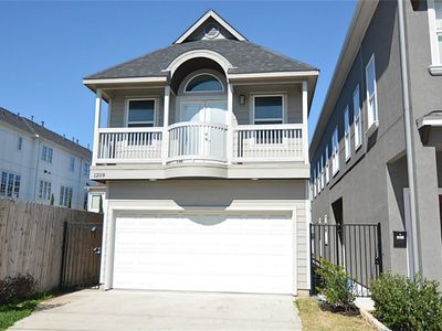 1209 E 28th St, Houston, TX, 77009