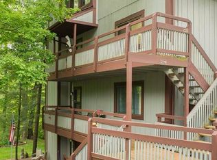 2214 Pinebrook Trl, Cuyahoga Falls, OH 44223