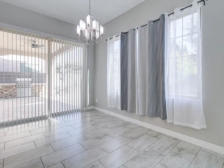 4617 E Walter Way — Photo 19