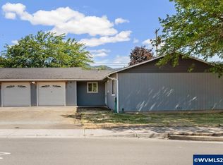621 E 4th Ave, Riddle, OR 97469