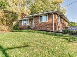 1727 Ridgewood Dr, Washington, PA 15301