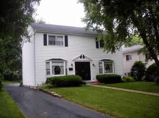252 S Milton Ave, Glen Ellyn, IL 60137