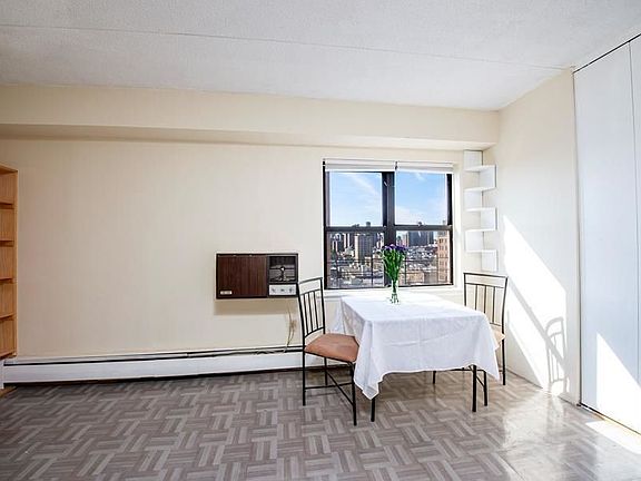 5th image of 301 Cathedral Pkwy #17J