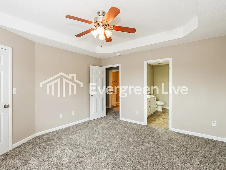 141 Hammond Place Cir — Photo 9